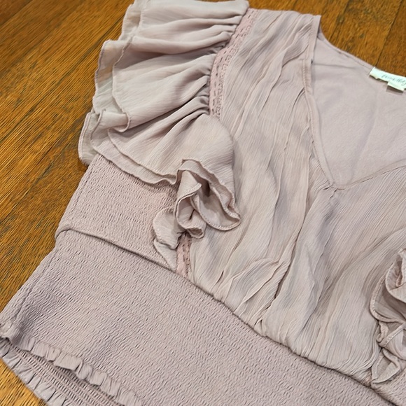 Pink top - Picture 4 of 5